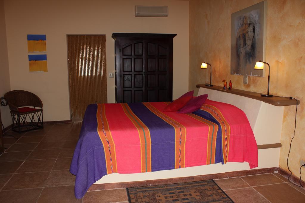 Hotel Posada La Poza Todos Santos Ruang foto